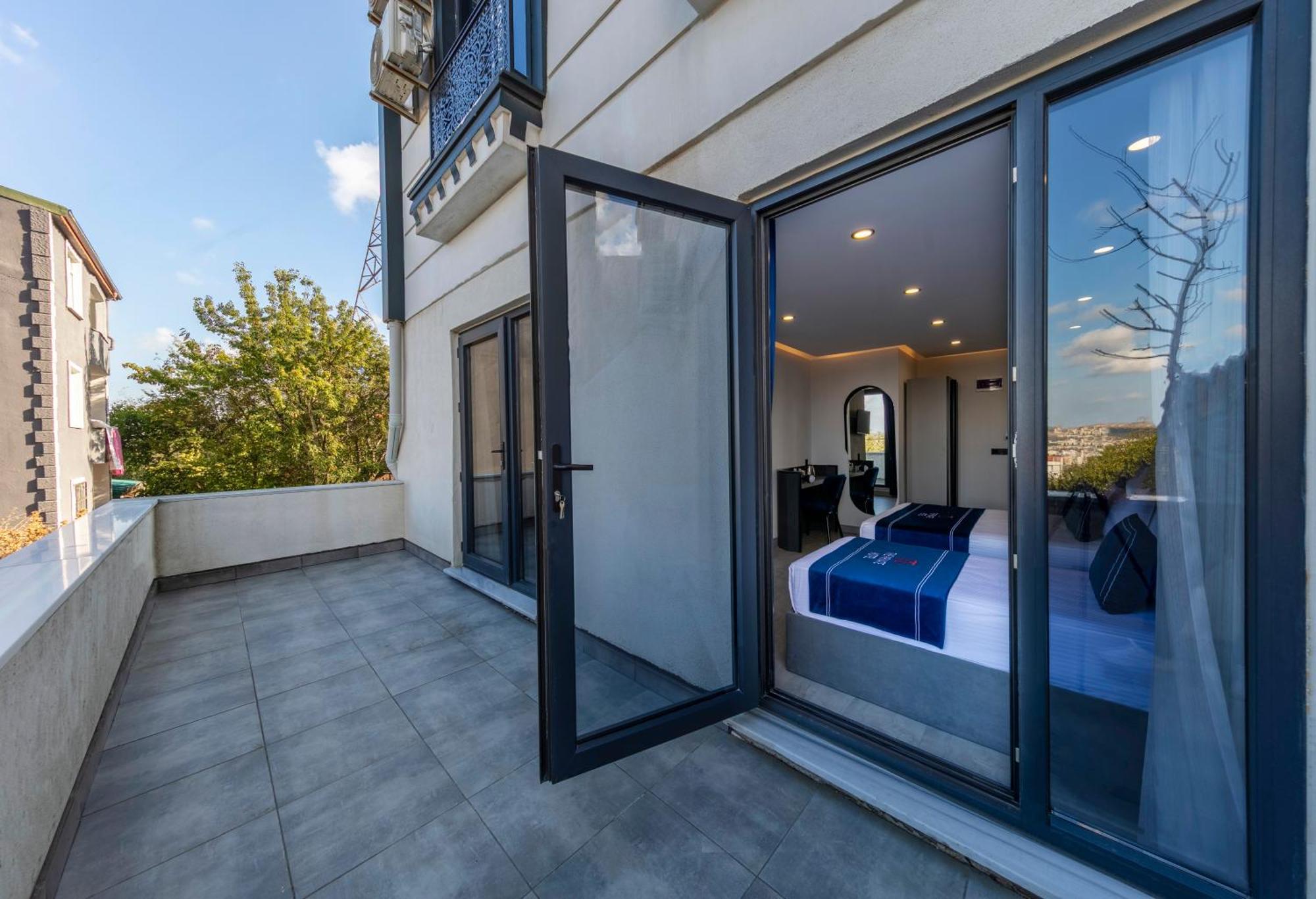 The Private Airport Hotel — Photos 2